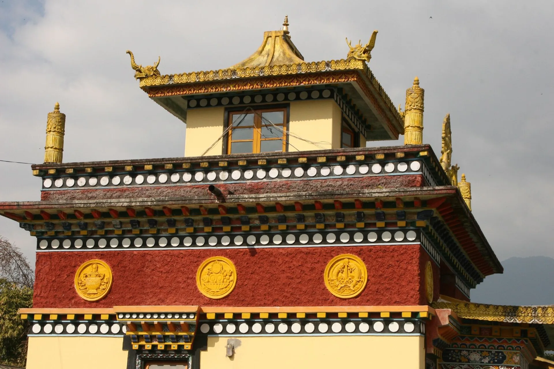 1920px-Ngadak_Chenpo_chorling_gumpa_–_Yuksam