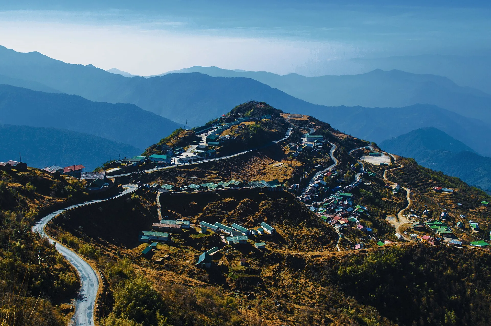 1920px-Zuluk_village
